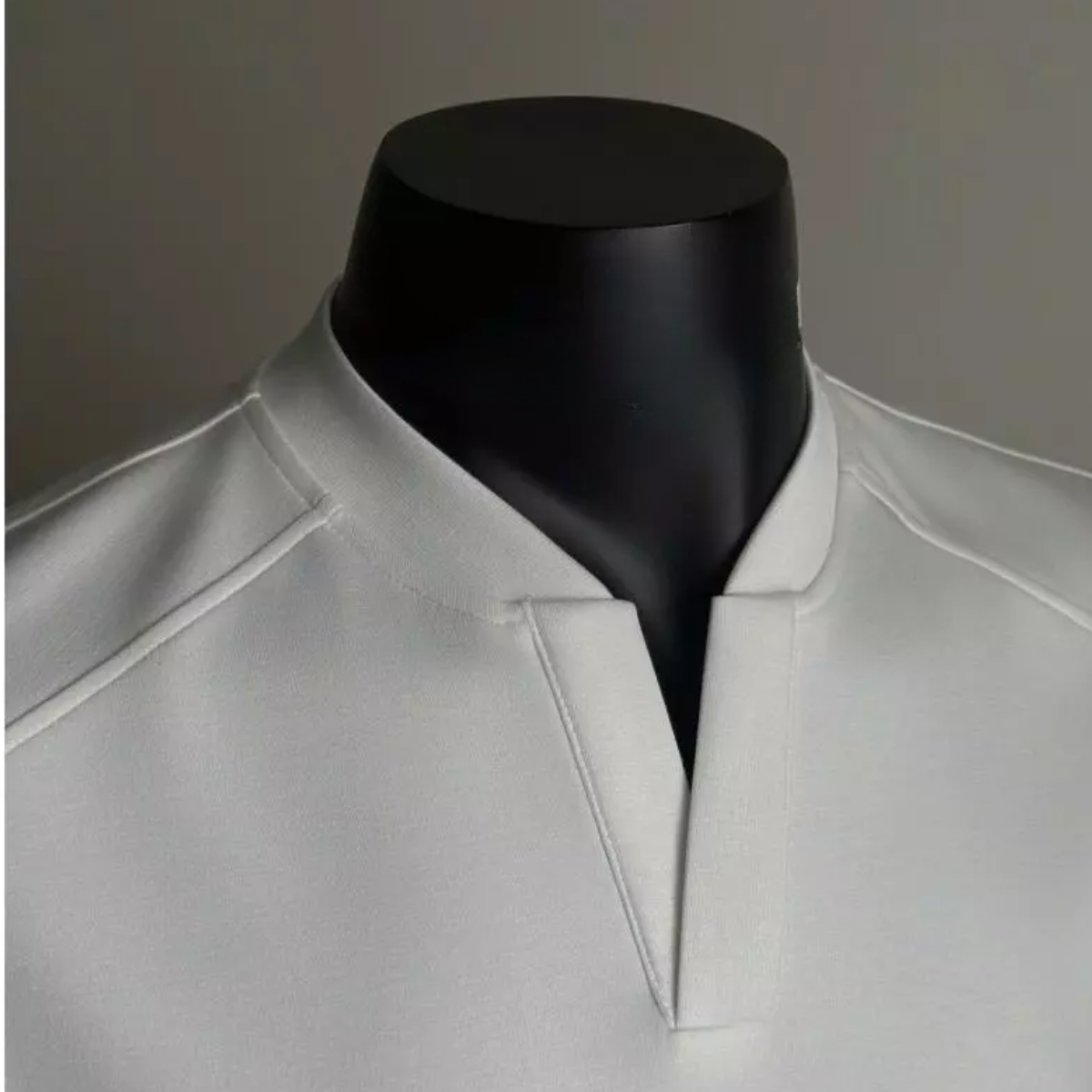 7allen Regular Fit V-Neck T-Shirt Men